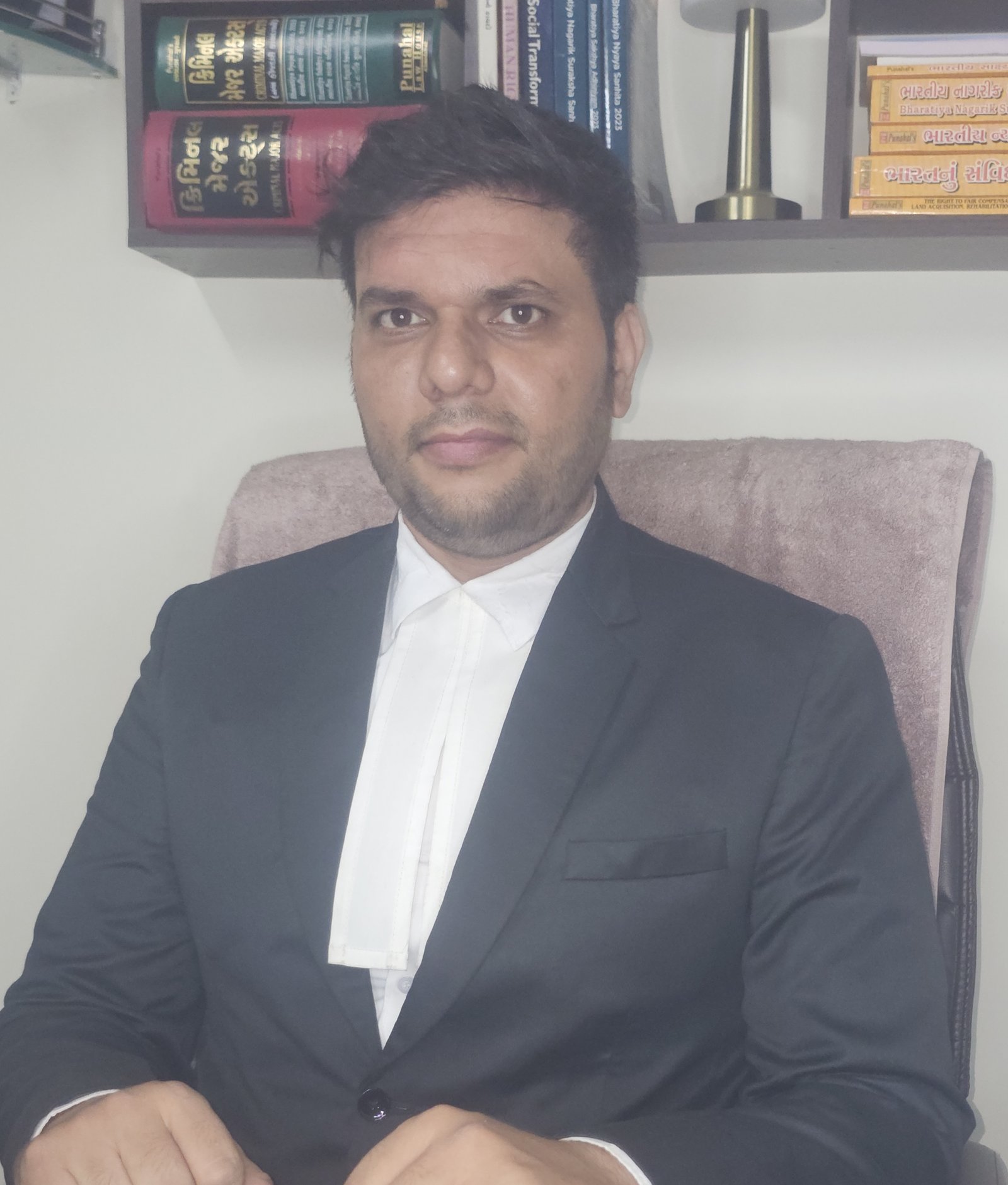 Advocate Chandan R Rajput, lawyer in Ahmedabad